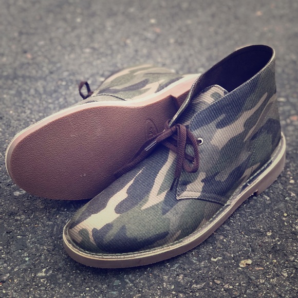 clarks sneakers mens purple